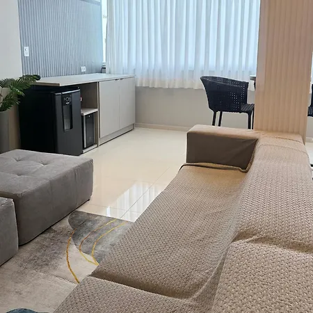 Apartamento Lindo com sacada vista mar! Pé na areia!!!-2